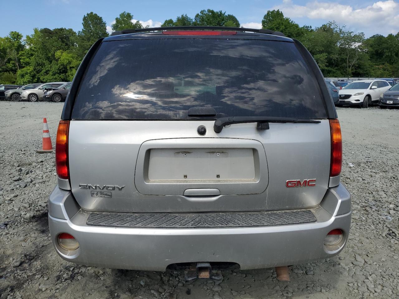 1GKDT13S882241885 2008 GMC Envoy