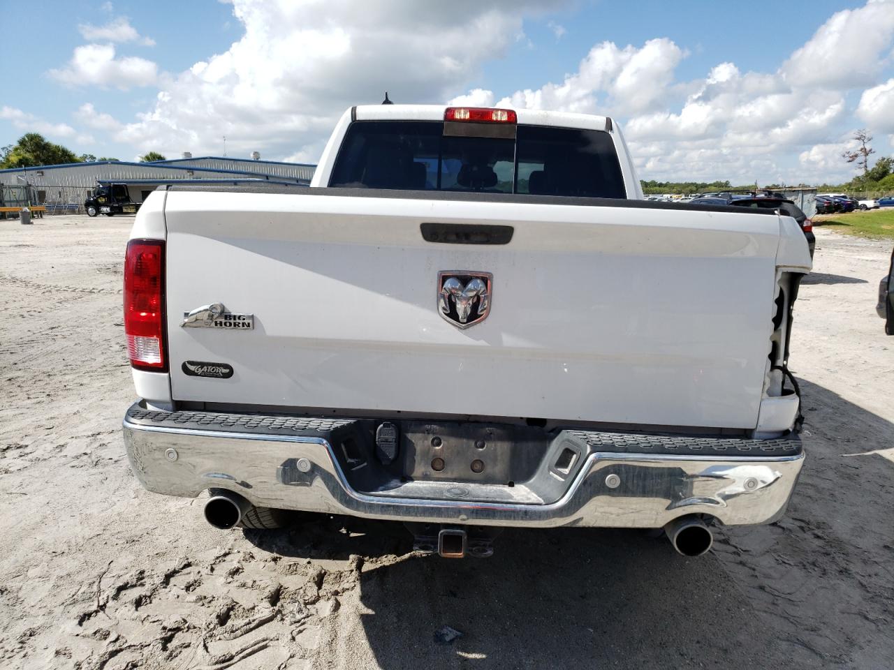 1C6RR6LT1KS554846 2019 Ram 1500 Classic Slt