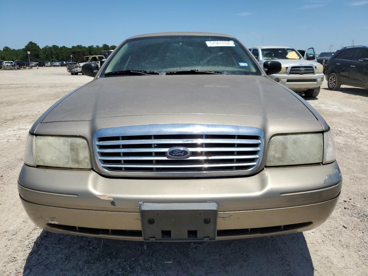 2FAFP73W64X173100 2004 Ford Crown Victoria