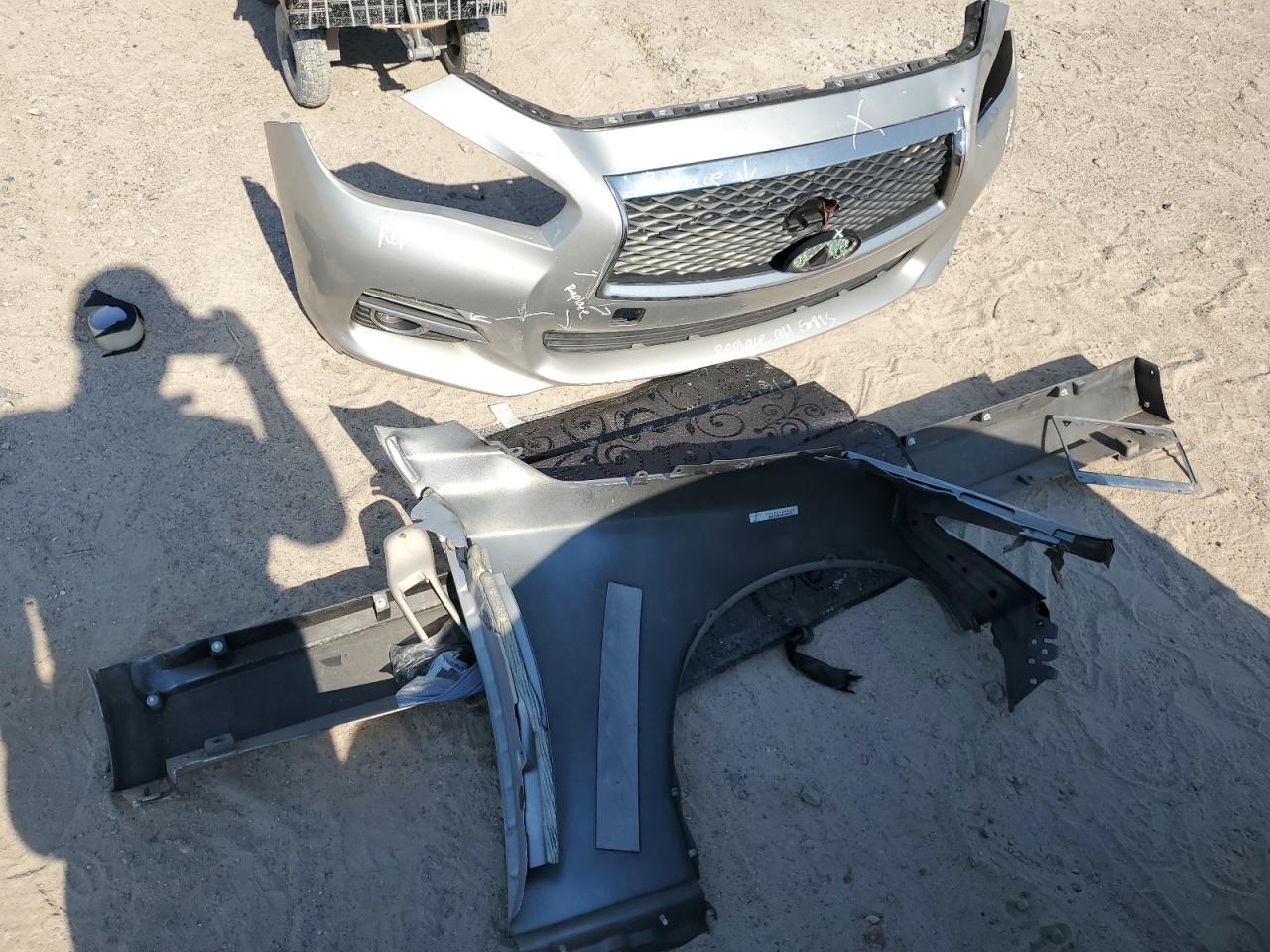 JN1BV7AP5EM689759 2014 Infiniti Q50 Base