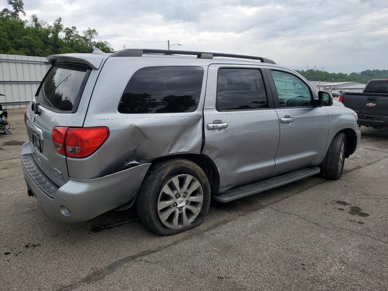 5TDJY5G15BS054712 2011 Toyota Sequoia Limited