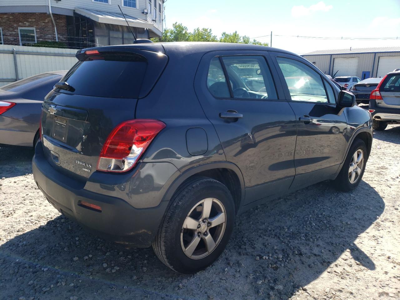 2016 Chevrolet Trax Ls vin: 3GNCJNSB3GL255235