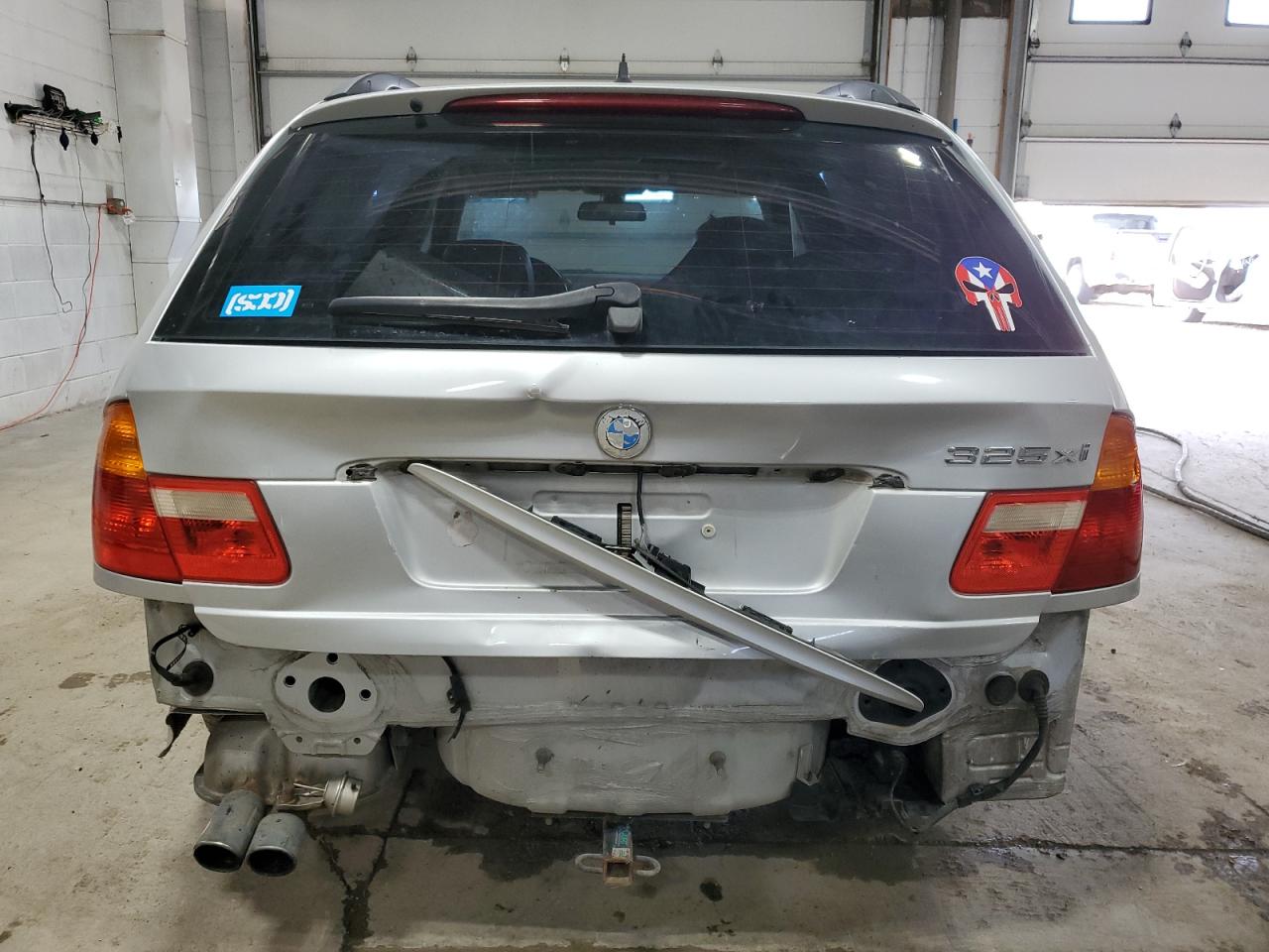 WBAEP33423PF02375 2003 BMW 325 Xit