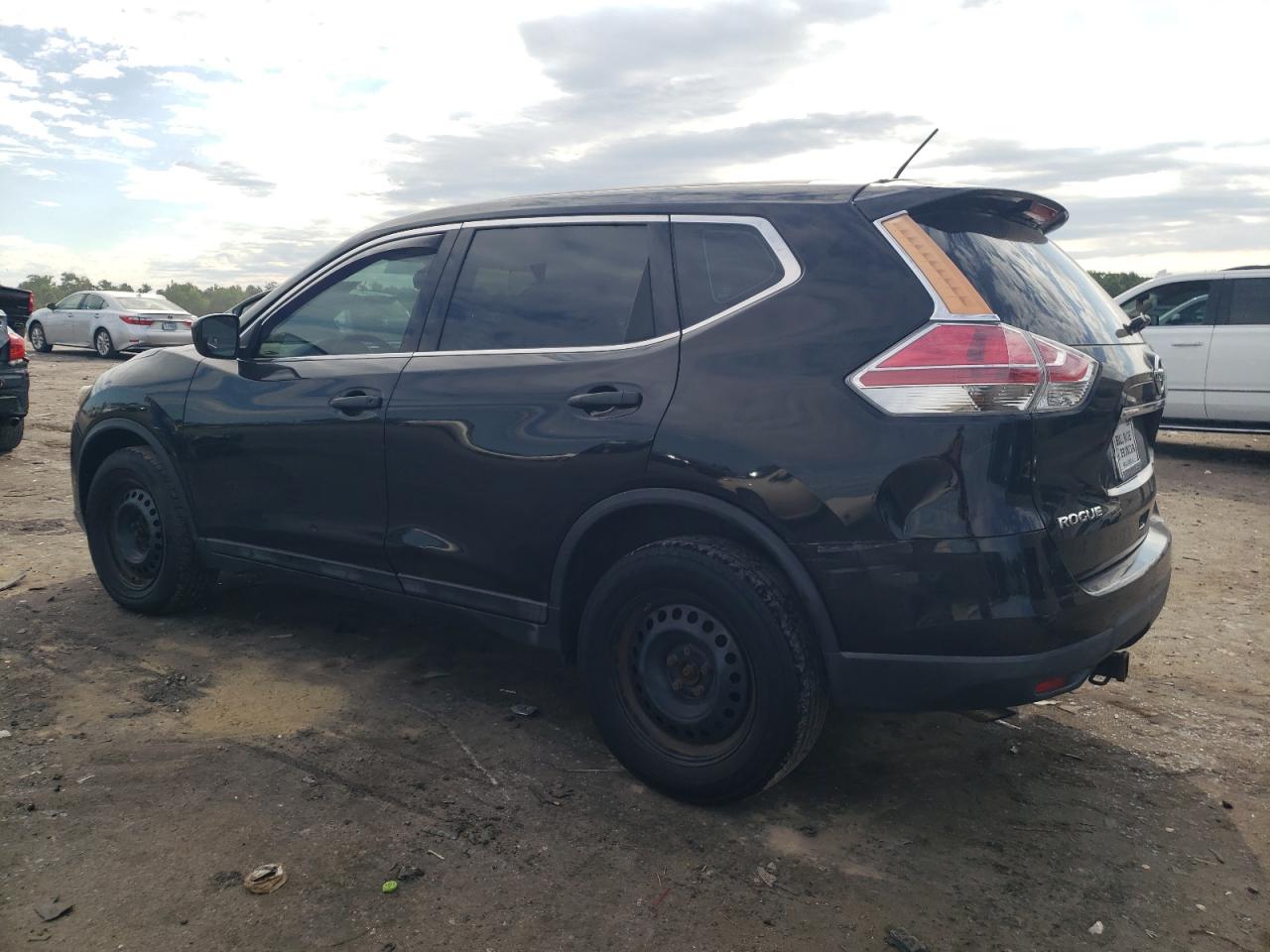 2016 Nissan Rogue S vin: 5N1AT2MV0GC764092