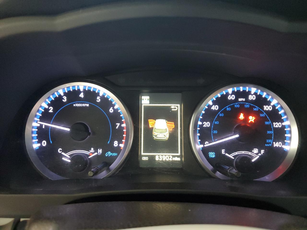 5TDBZRFH8KS924220 2019 Toyota Highlander Le