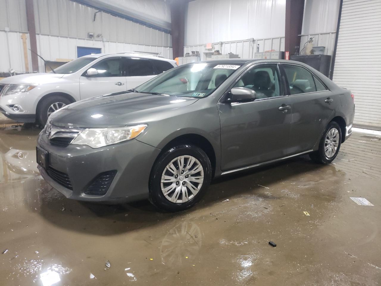 4T4BF1FK1ER345948 2014 Toyota Camry L