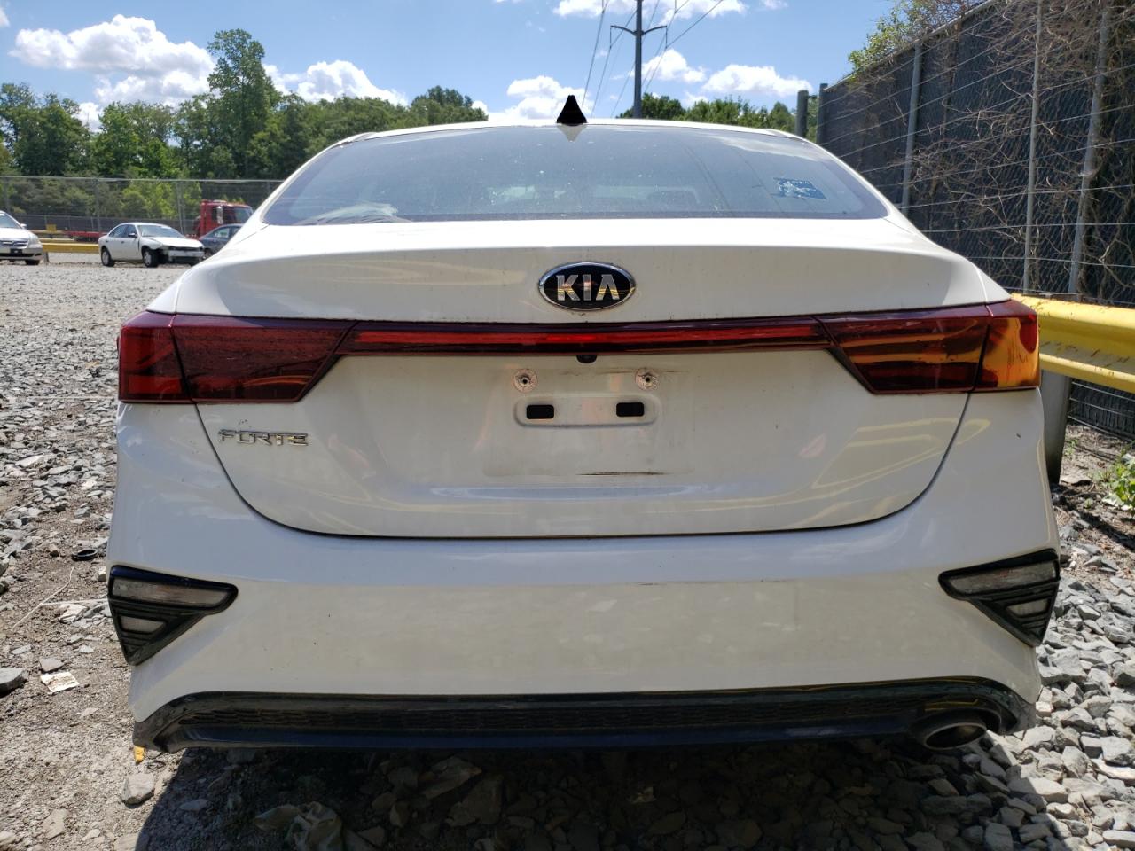 3KPF24AD7ME352616 2021 Kia Forte Fe