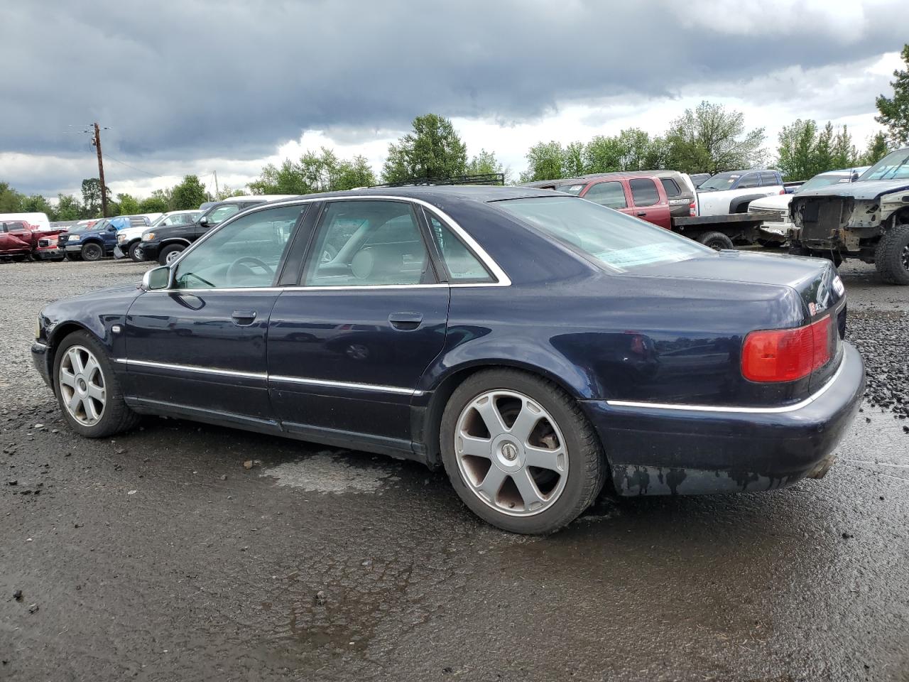 WAUGU54DX1N007827 2001 Audi S8 Quattro