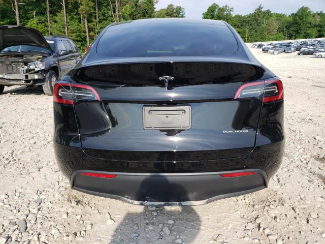 2024 Tesla Model Y VIN: 7SAYGDEE4RA216586 Lot: 58812874