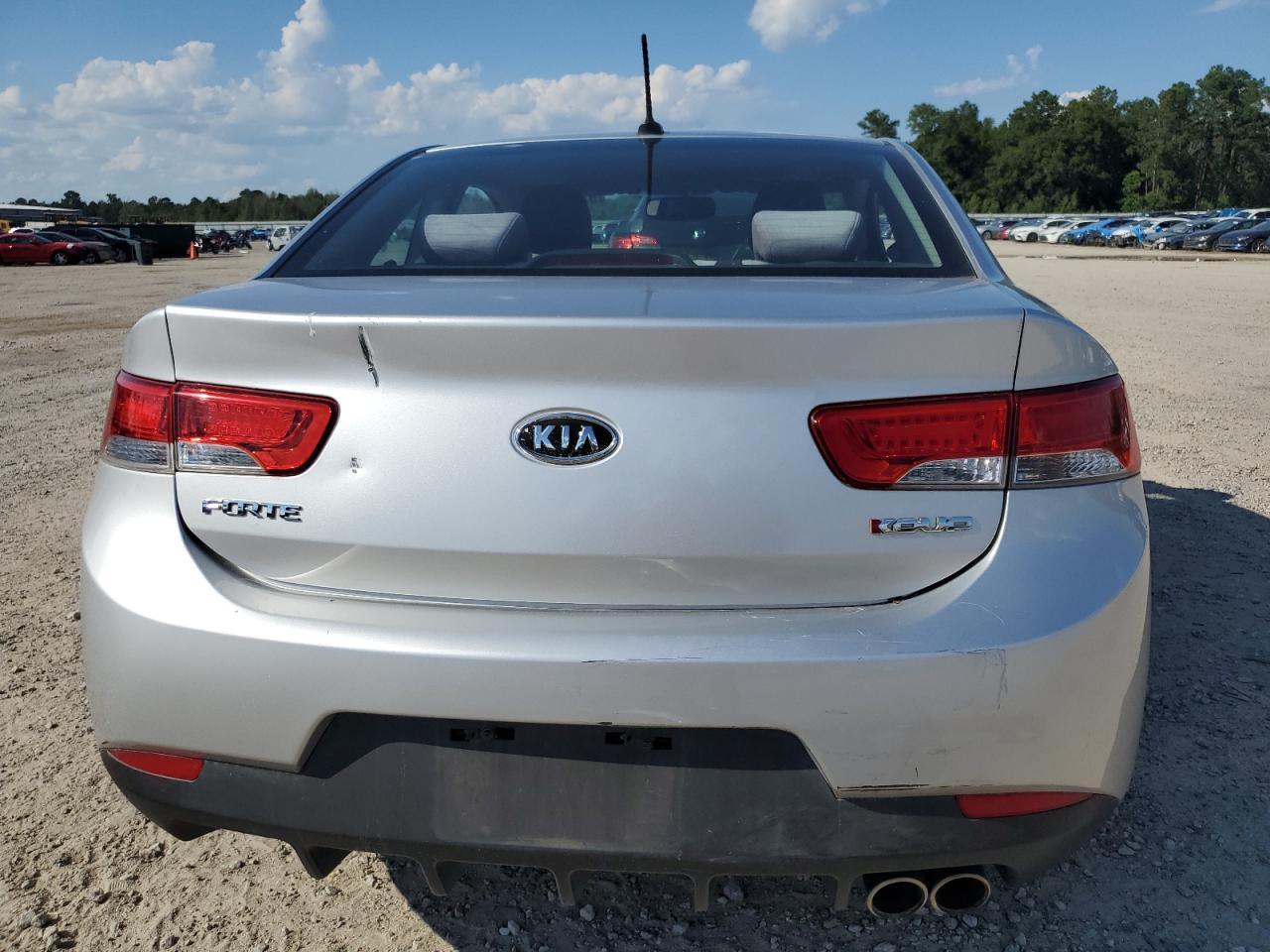 KNAFW6A39B5389955 2011 Kia Forte Sx