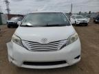 TOYOTA SIENNA LE photo