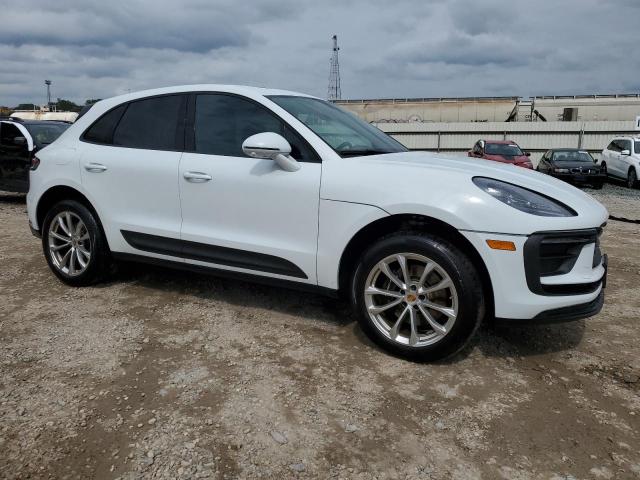 VIN WP1AA2A56NLB07551 2022 Porsche Macan no.4