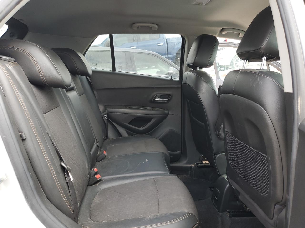 KL7CJLSB2LB027667 2020 Chevrolet Trax 1Lt