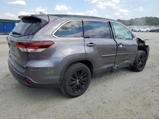 VIN 5TDKZRFH7KS566835 2019 Toyota Highlander, SE no.3