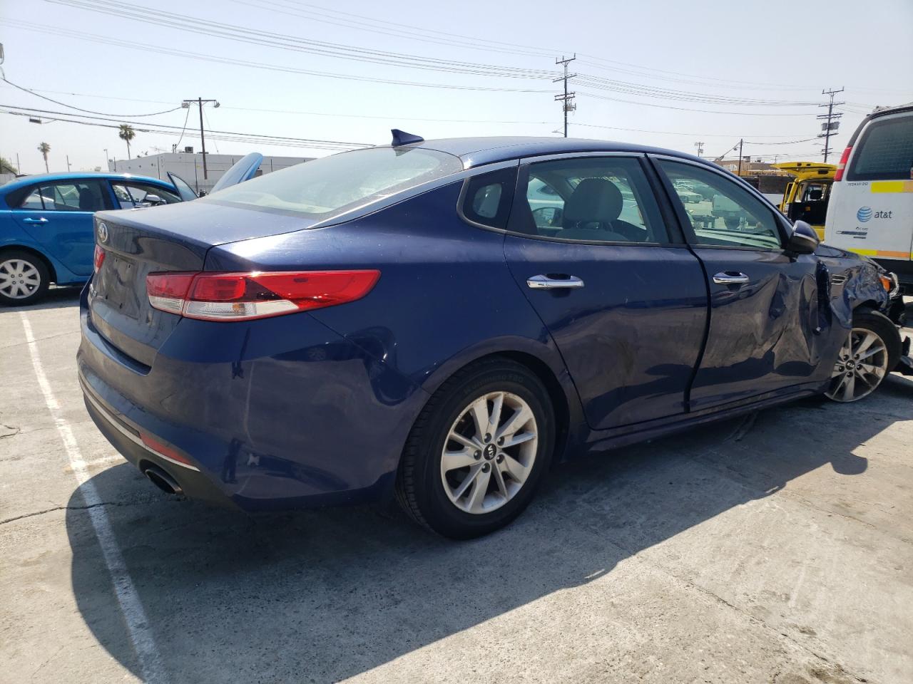 2016 Kia Optima Lx vin: 5XXGT4L38GG092504