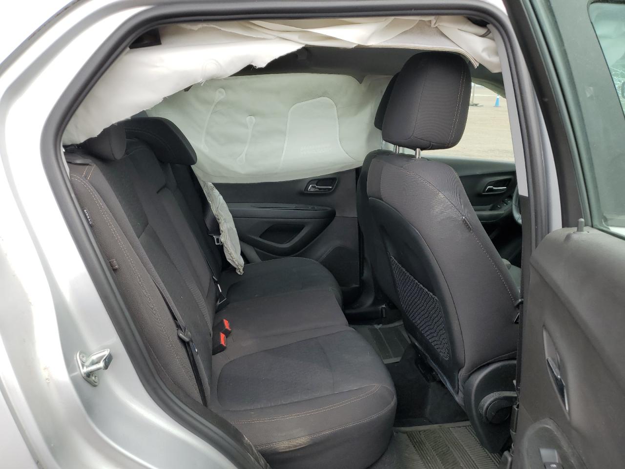 3GNCJKSB3JL251403 2018 Chevrolet Trax Ls