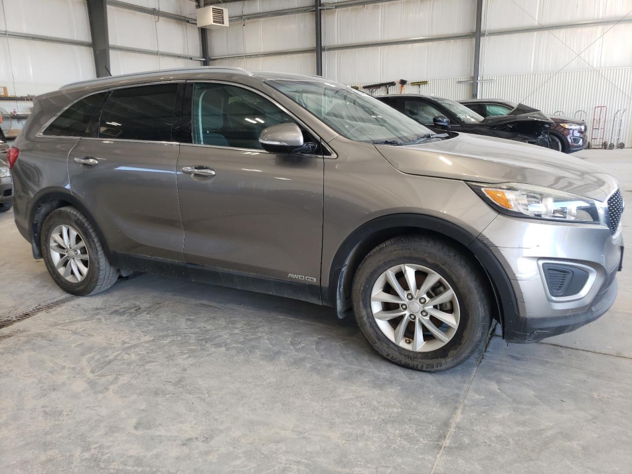 2017 Kia Sorento Lx vin: 5XYPGDA59HG229424