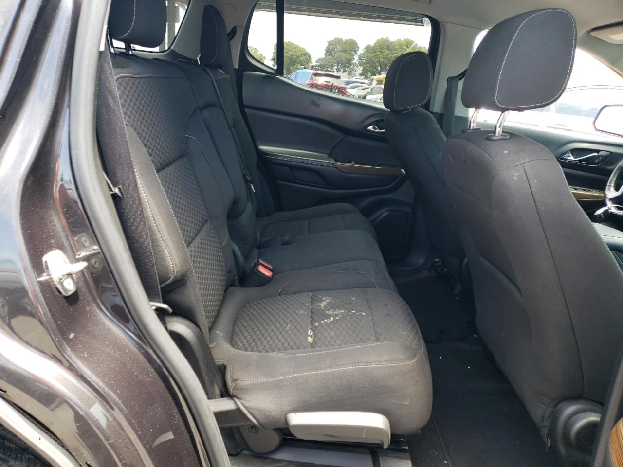 1GKKNKLA4HZ300047 2017 GMC Acadia Sle