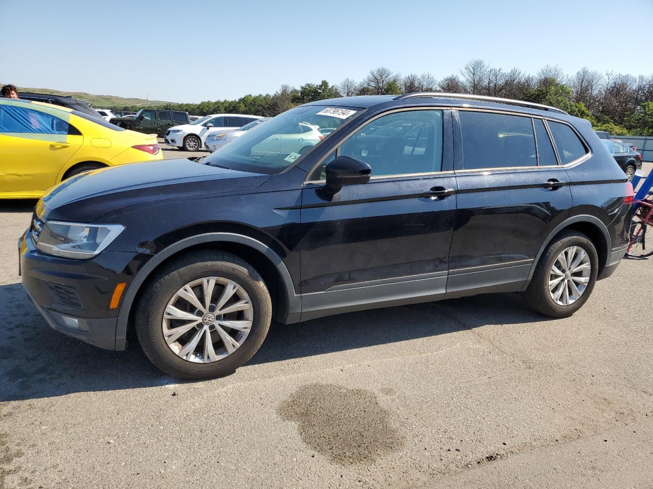 2018 Volkswagen Tiguan S vin: 3VV0B7AX3JM020368