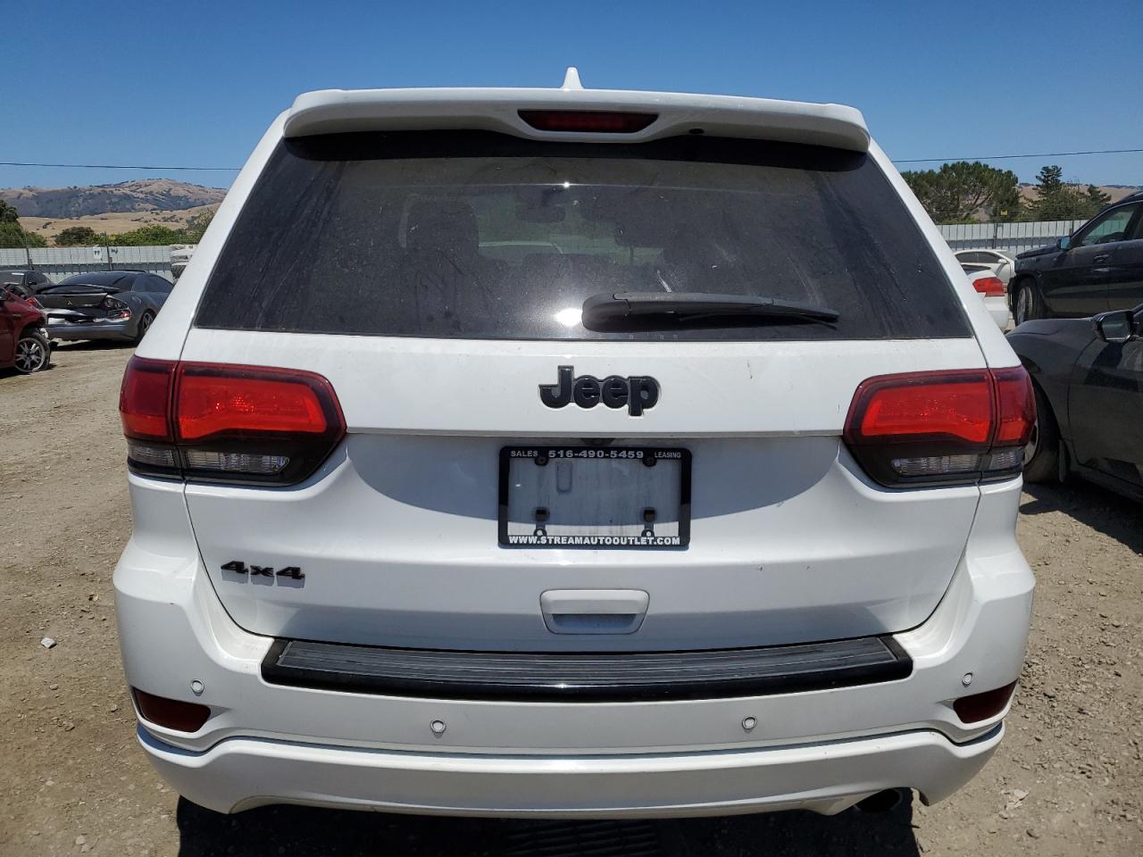 2018 Jeep Grand Cherokee Laredo vin: 1C4RJFAG0JC173553