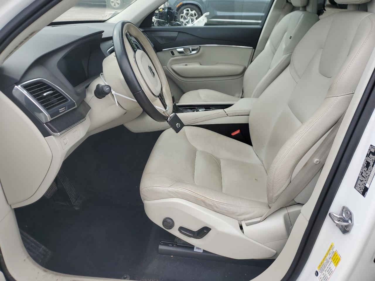 YV4A22PK5L1597790 2020 Volvo Xc90 T6 Momentum