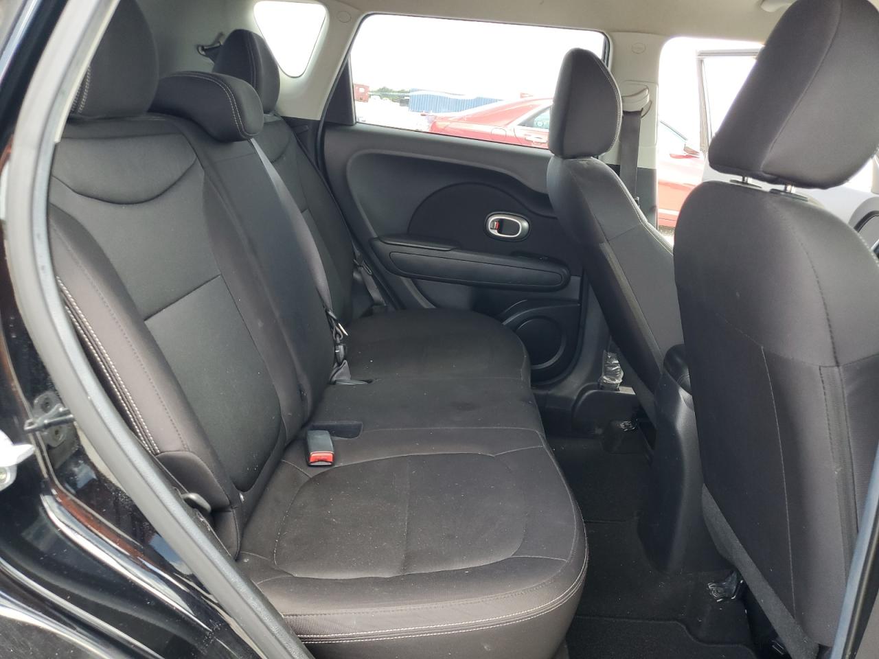 KNDJN2A27G7370624 2016 Kia Soul