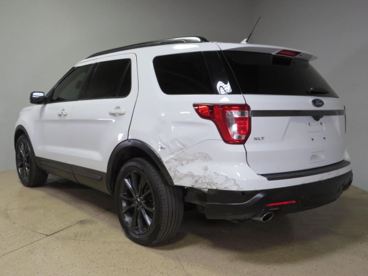 1FM5K7D85KGA09405 2019 Ford Explorer Xlt