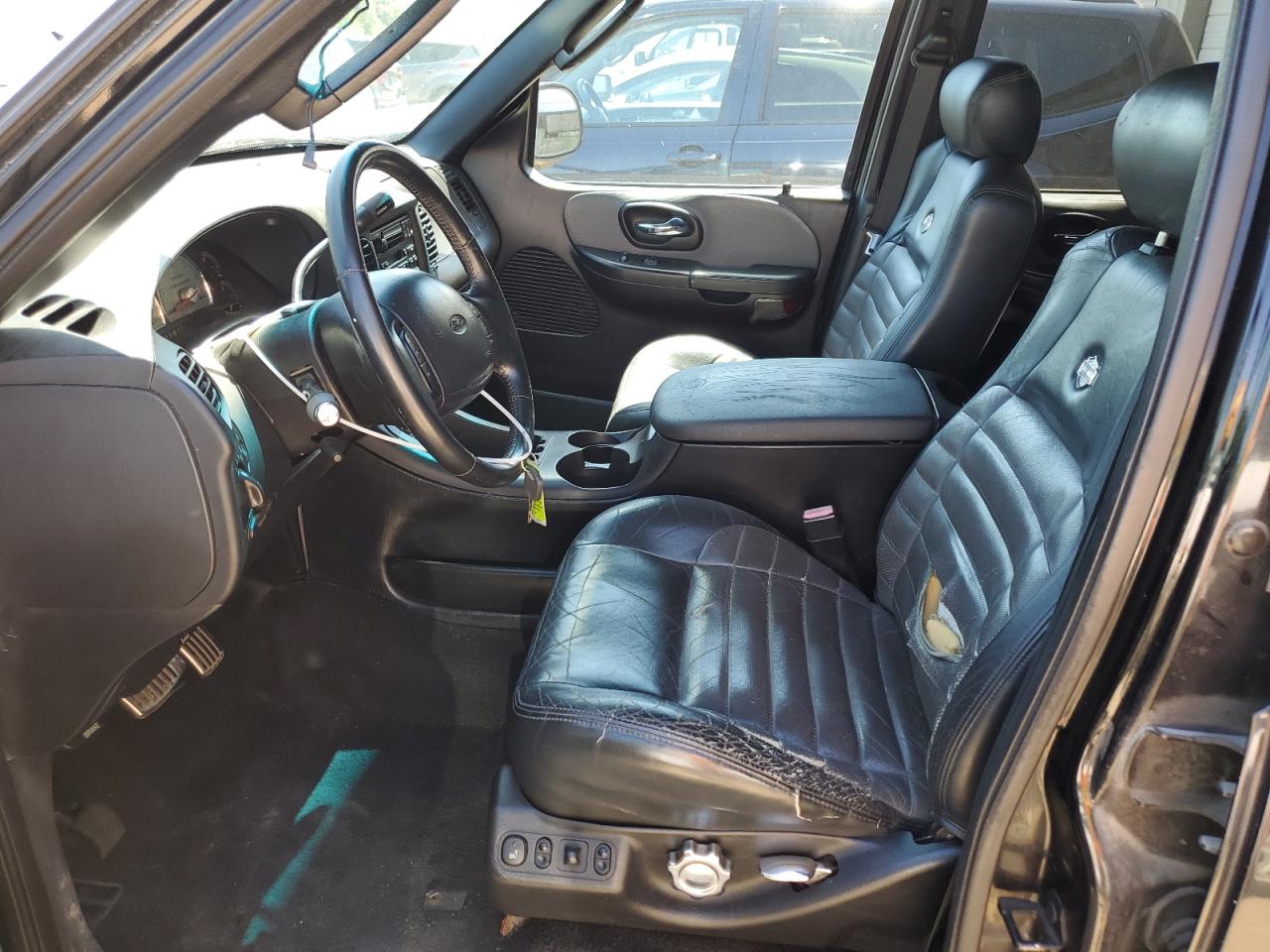 1FTRW07322KD61324 2002 Ford F150 Supercrew Harley Davidson