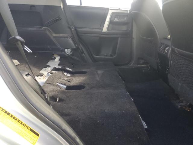 2018 Toyota 4Runner Sr5/Sr5 Premium VIN: JTEBU5JR9J5488565 Lot: 59456864