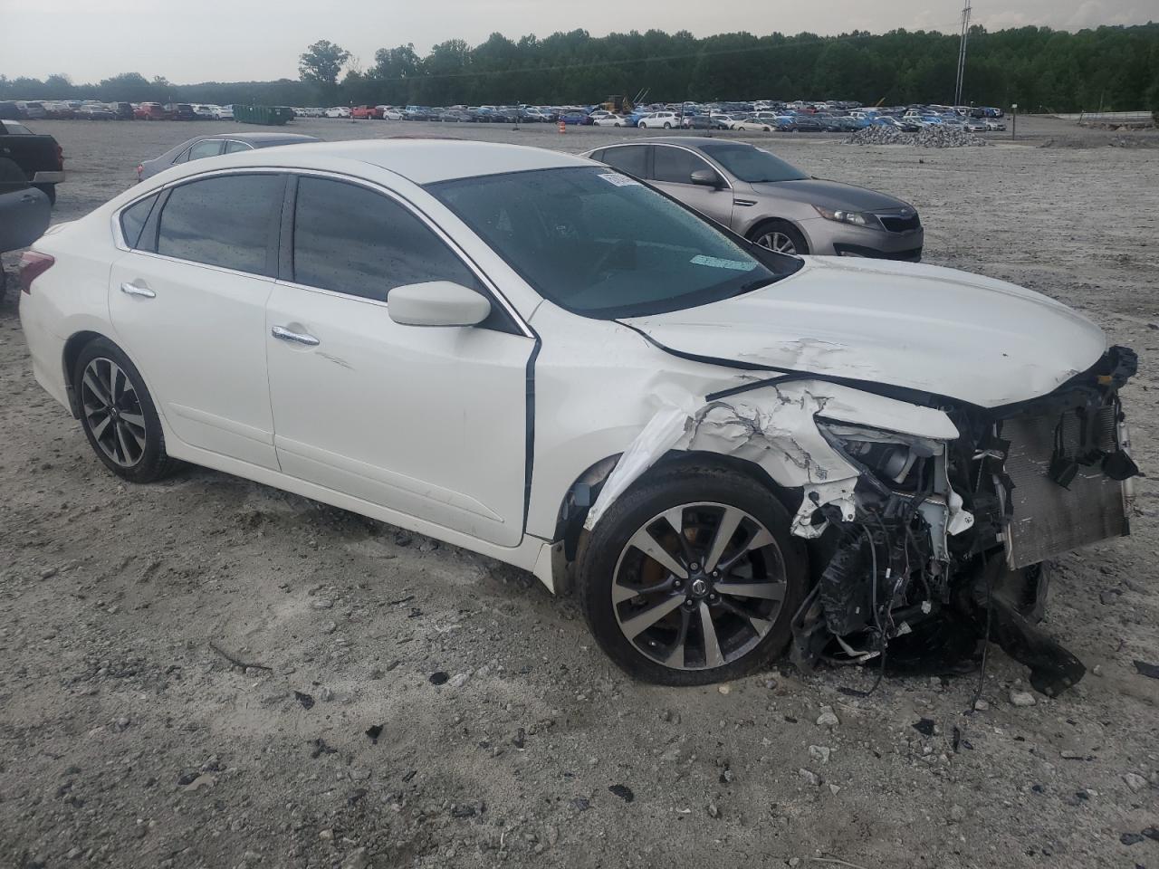 1N4AL3AP8HN316324 2017 Nissan Altima 2.5