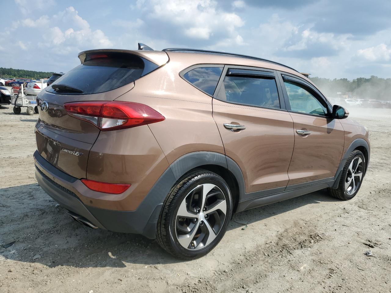 2016 Hyundai Tucson Limited vin: KM8J33A2XGU083657