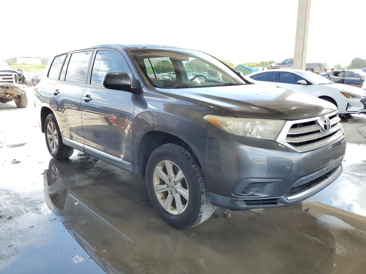 5TDZA3EH0DS035712 2013 Toyota Highlander Base