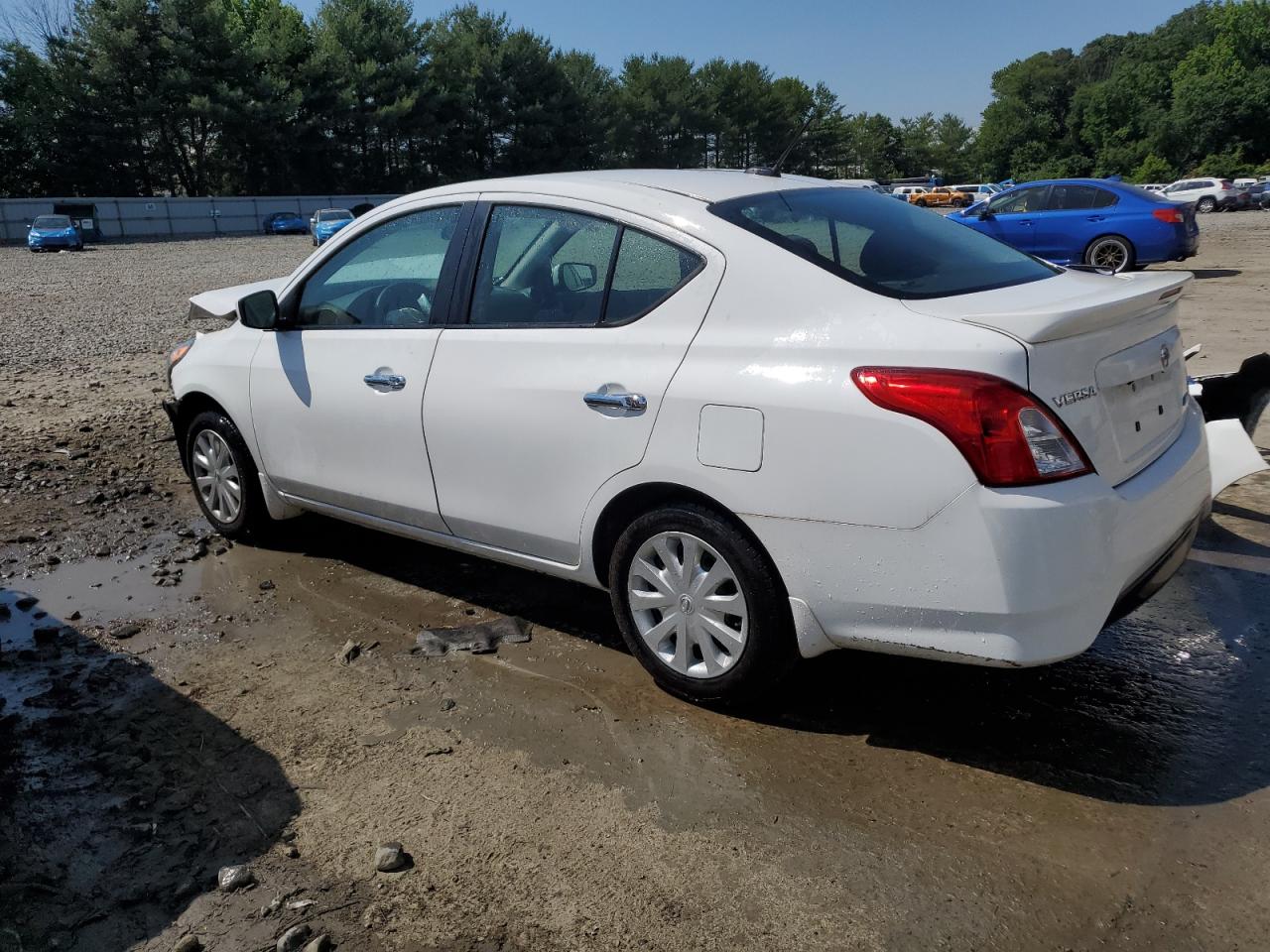 2016 Nissan Versa S vin: 3N1CN7AP4GL883717