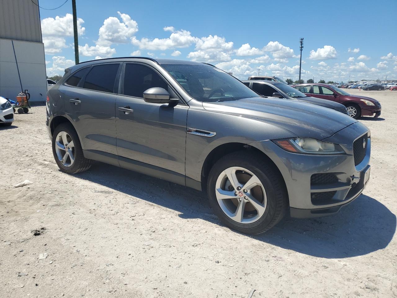 2017 Jaguar F-Pace Premium vin: SADCJ2BV1HA099811