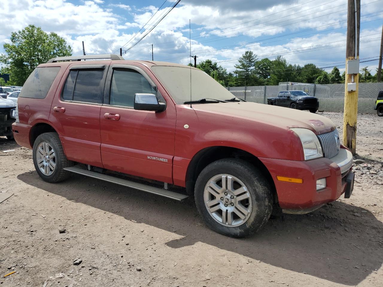 4M2EU48E18UJ12774 2008 Mercury Mountaineer Premier