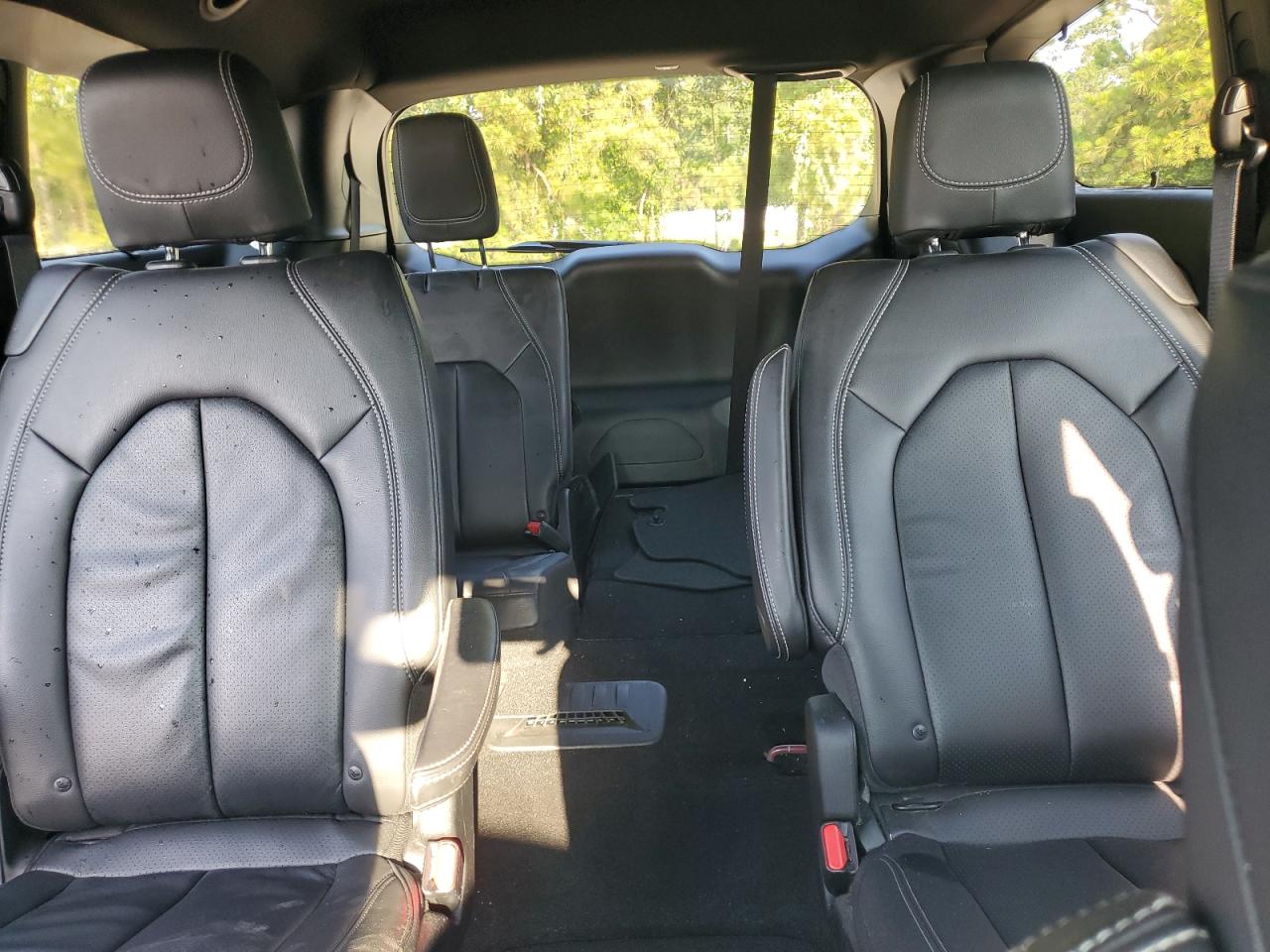 2C4RC1EG7JR197556 2018 Chrysler Pacifica Touring L Plus