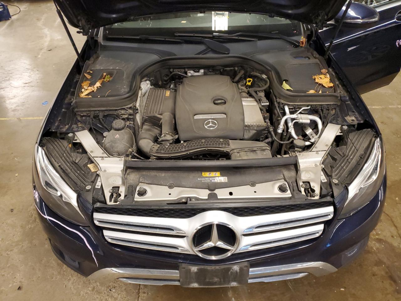 WDC0G4KBXHF207323 2017 Mercedes-Benz Glc 300 4Matic