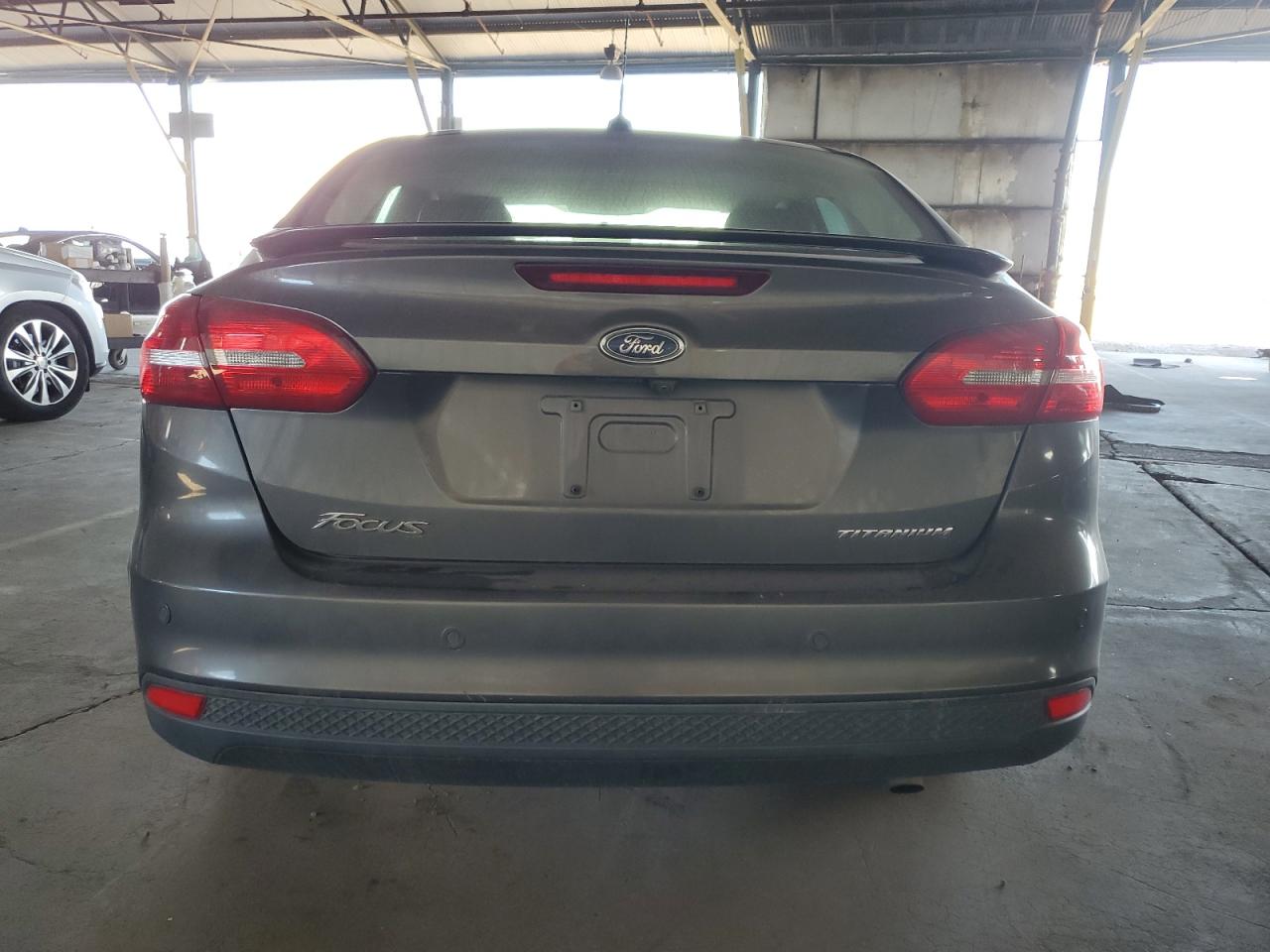 2018 Ford Focus Titanium vin: 1FADP3J21JL205279