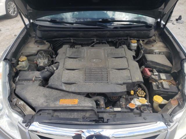2011 Subaru Outback - Image 12