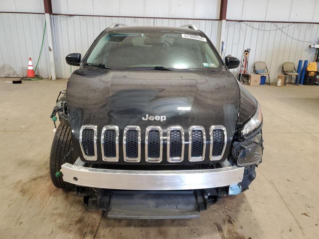 2017 Jeep Cherokee Latitude VIN: 1C4PJMCBXHW545972 Lot: 57308954