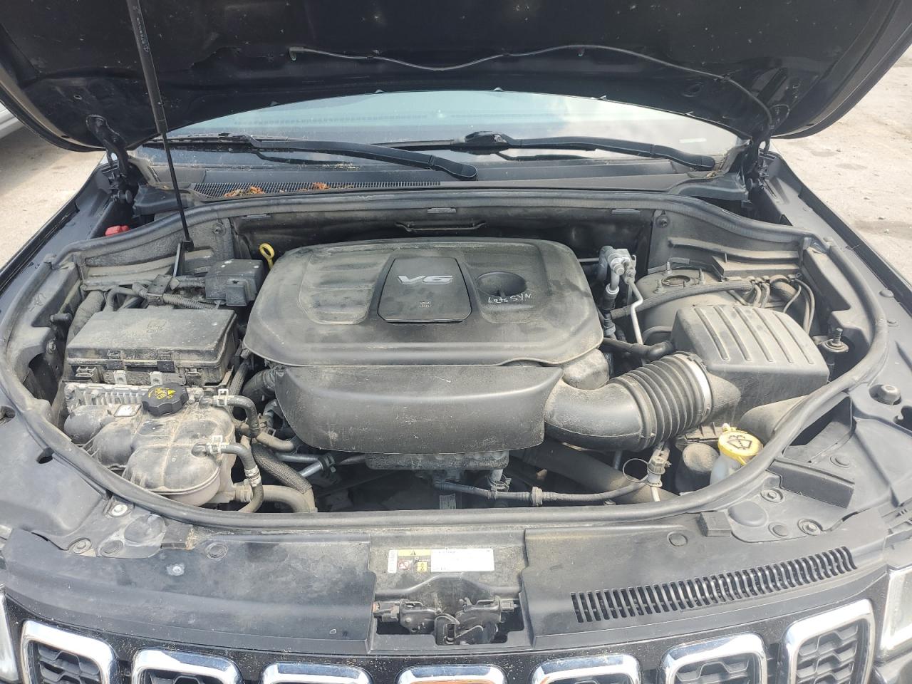 1C4RJFAG7JC296430 2018 Jeep Grand Cherokee Laredo