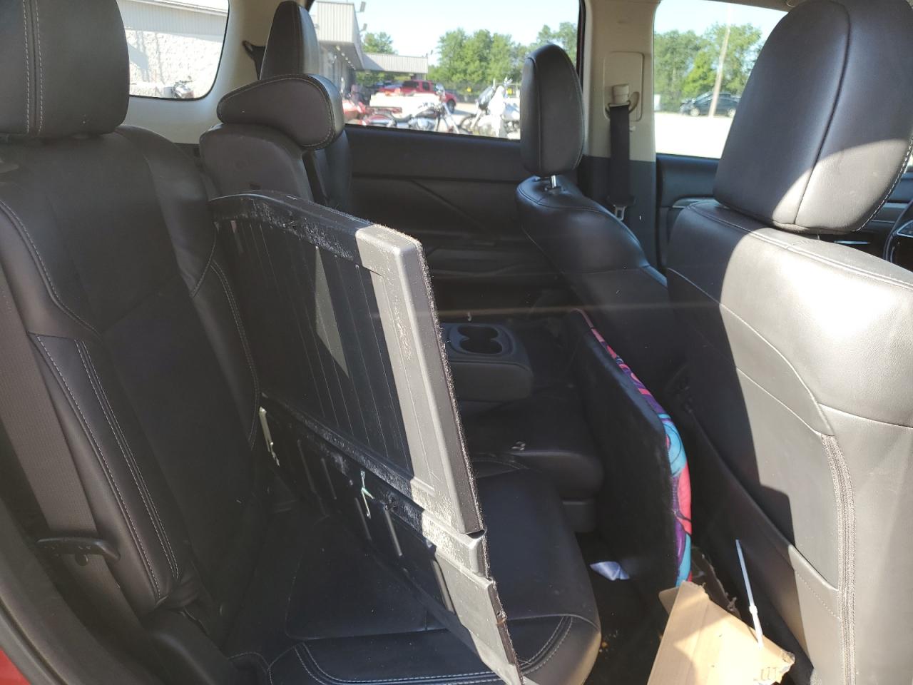 JA4AZ3A3XLZ003860 2020 Mitsubishi Outlander Se