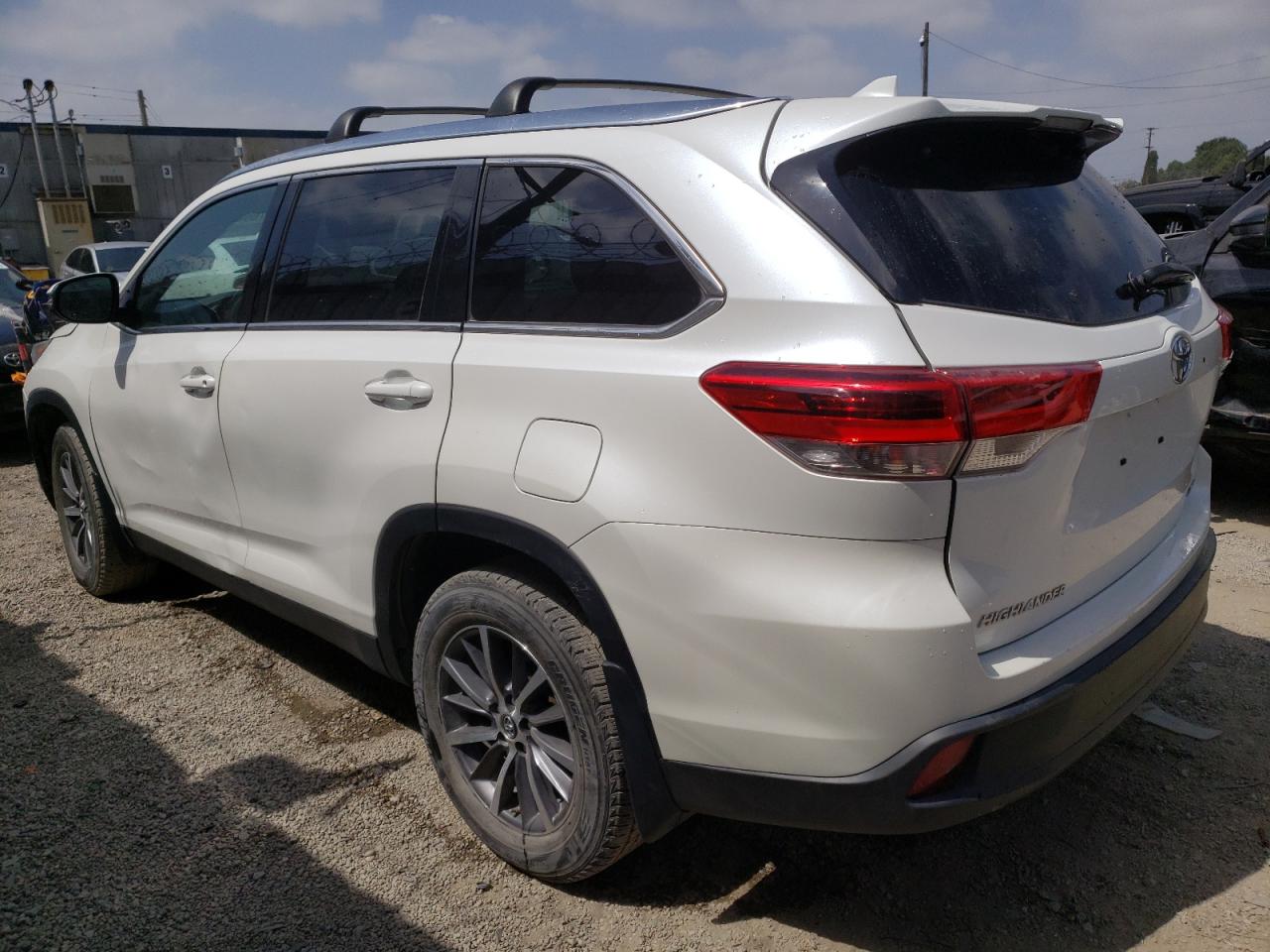 2019 Toyota Highlander Se vin: 5TDJZRFH2KS948587