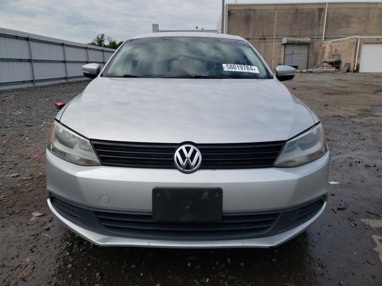 3VWDZ7AJ9BM370755 2011 Volkswagen Jetta Se