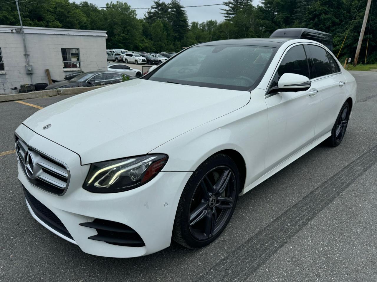 2019 Mercedes-Benz E 300 4Matic vin: WDDZF4KB3KA524936