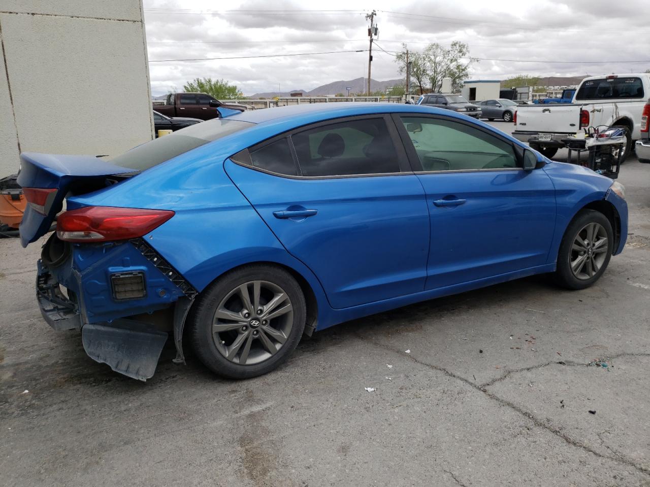 2017 Hyundai Elantra Se vin: 5NPD84LF8HH032906