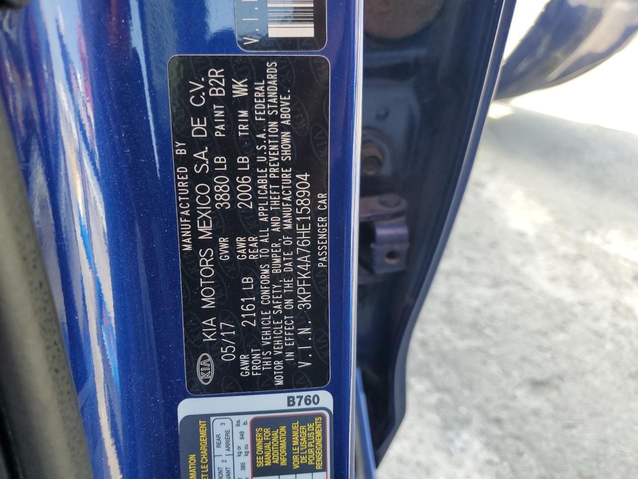 3KPFK4A76HE158904 2017 Kia Forte Lx