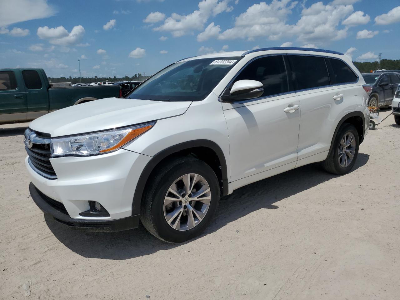 2016 Toyota Highlander Xle vin: 5TDKKRFH2GS504190