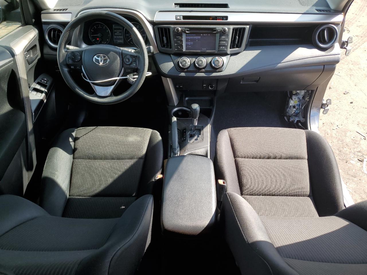 2018 Toyota Rav4 Le vin: JTMZFREV4JJ177287