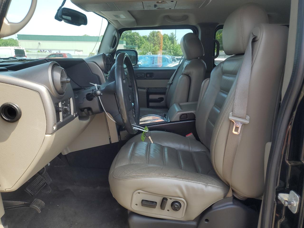 5GRGN23U74H104498 2004 Hummer H2